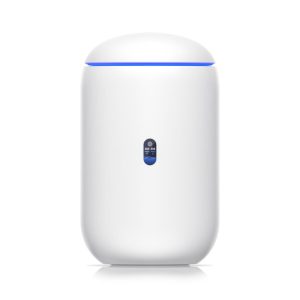 UniFi all-in-one desktop 10G Cloud Gateway